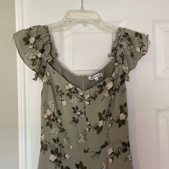 Reformation Butterfly Dress in Verde - Picture 5 of 9